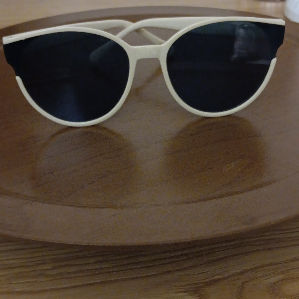 Ladies Fashion Sunnies